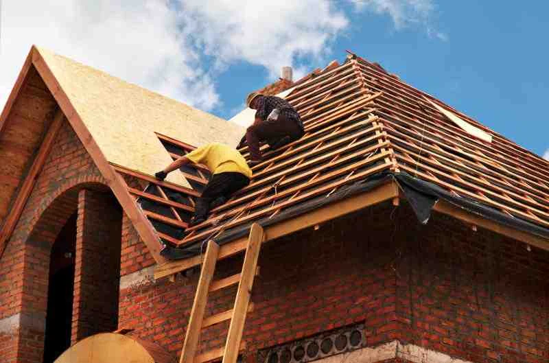How much would a 1200 sq ft roof cost?