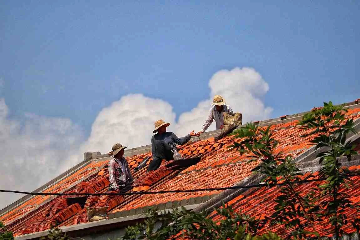 How can I learn roofing?