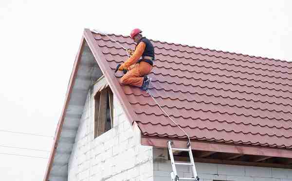 Should a roofer give you an estimate?